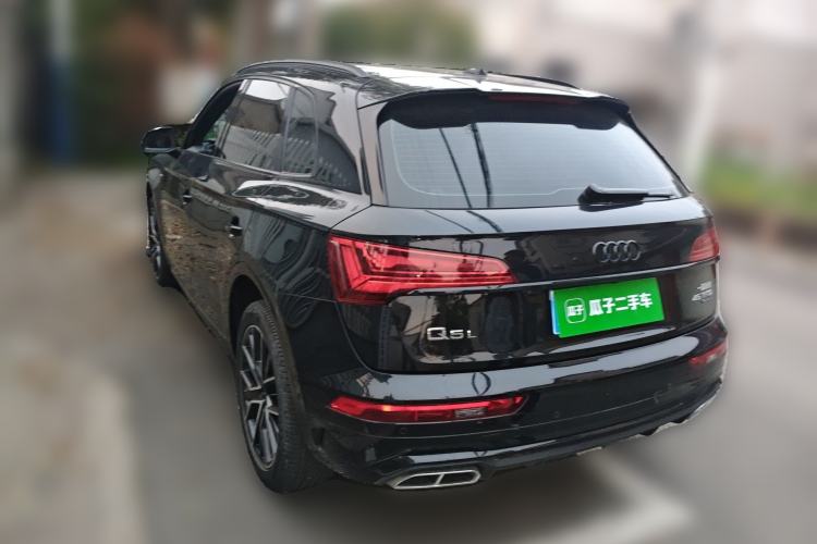 Used Audi Q5L 2024 45 TFSI Luxury Dynamic Model Rear Left 45 Deg