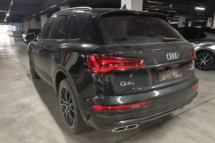 Used Audi Q5L 2024 45 TFSI Luxury Dynamic Model Rear Left 45 Deg