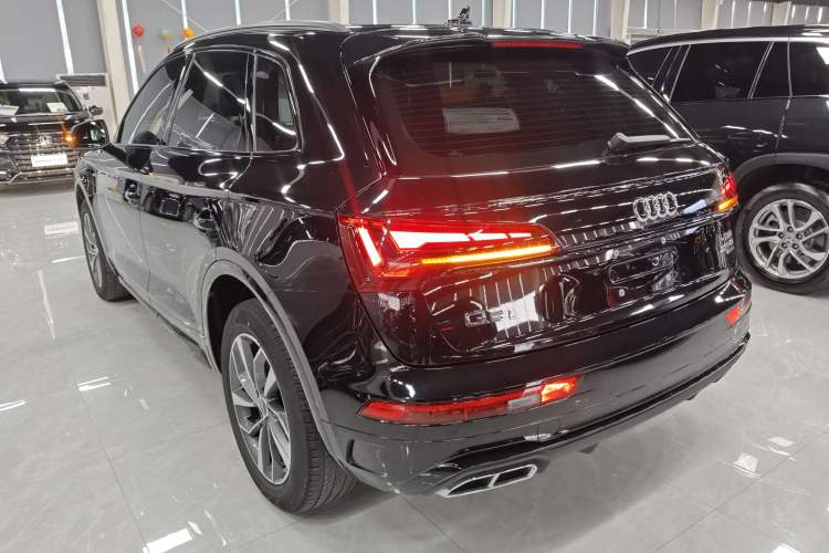 Used Audi Q5L 2024 40 TFSI Luxury Dynamic Edition Rear Left 45 Deg