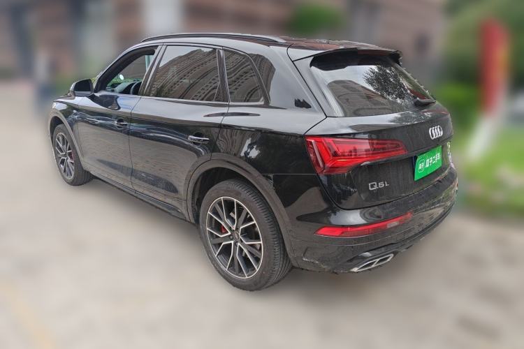 Used Audi Q5L 2024 45 TFSI Luxury Dynamic Model Rear Left 45 Deg