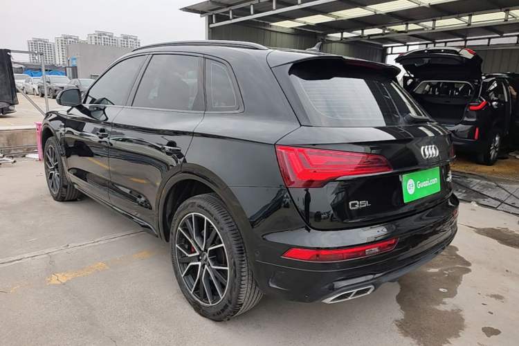 Used Audi Q5L 2024 45 TFSI Luxury Dynamic Model Rear Left 45 Deg