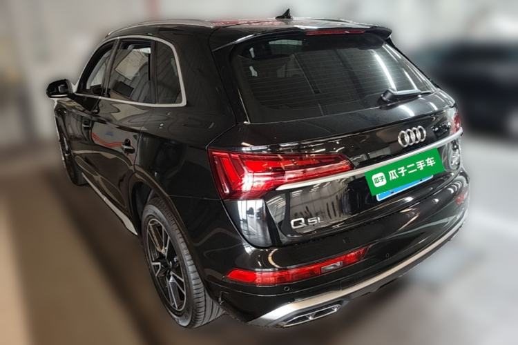 Used Audi Q5L 2024 40 TFSI Fashion Dynamic Model Rear Left 45 Deg