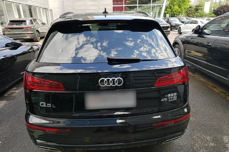 Used Audi Q5L 2024 45 TFSI Luxury Dynamic Model Rear