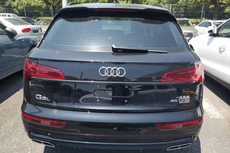 Used Audi Q5L 2024 45 TFSI Luxury Dynamic Model Rear