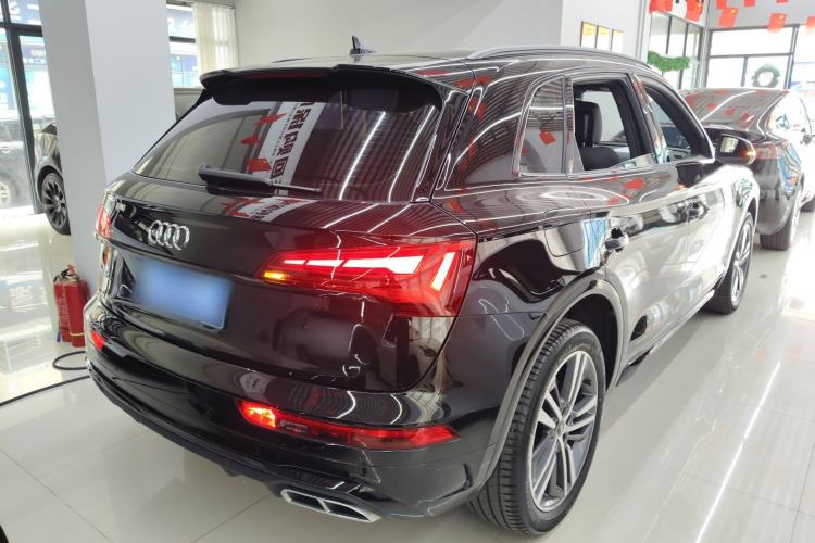Used Audi Q5L 2024 40 TFSI Luxury Dynamic Edition Rear Right 45 Deg