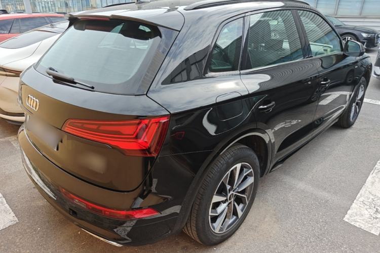 Used Audi Q5L 2024 40 TFSI Luxury Dynamic Edition Rear Right 45 Deg