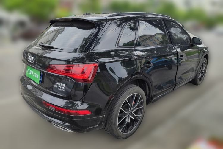 Used Audi Q5L 2024 45 TFSI Luxury Dynamic Model Rear Right 45 Deg