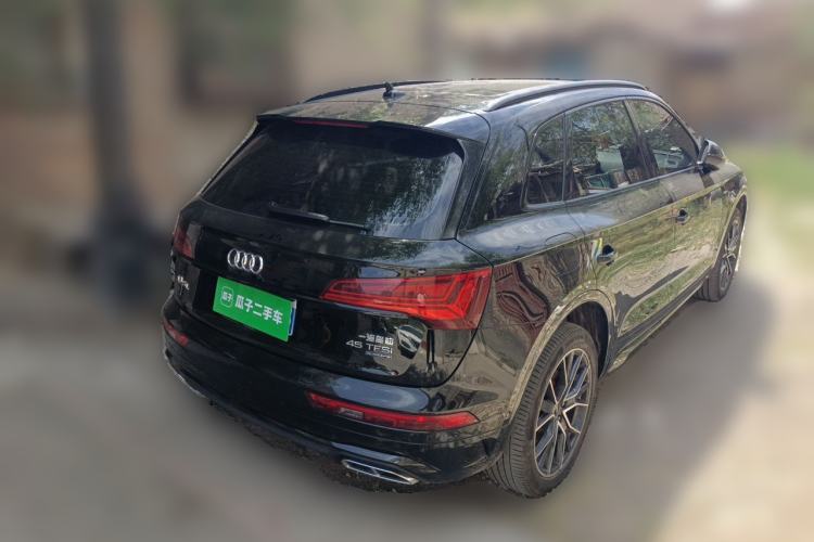 Used Audi Q5L 2024 45 TFSI Luxury Dynamic Model Rear Right 45 Deg