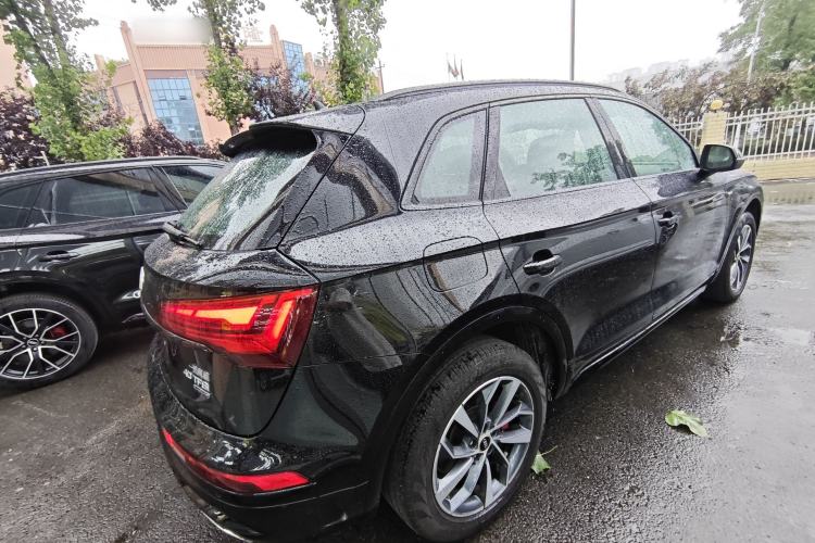 Used Audi Q5L 2024 40 TFSI Luxury Dynamic Edition Rear Right 45 Deg