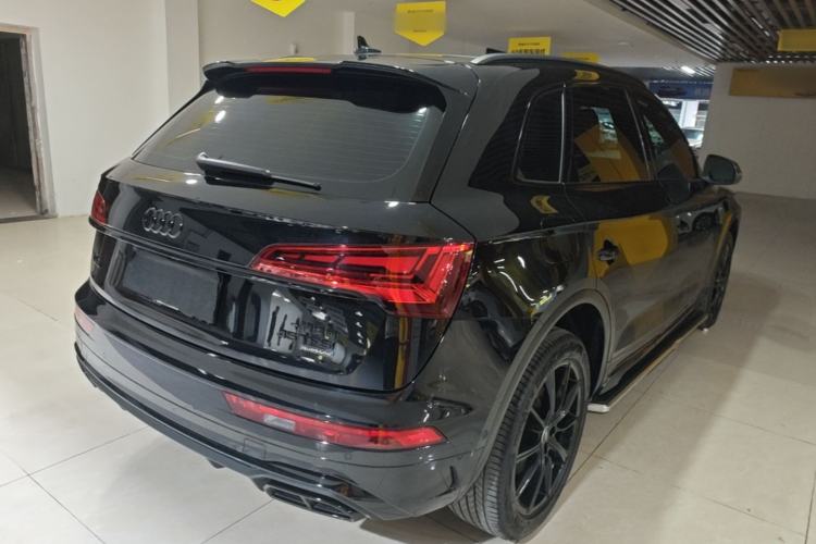 Used Audi Q5L 2024 45 TFSI Luxury Dynamic Model Rear Right 45 Deg