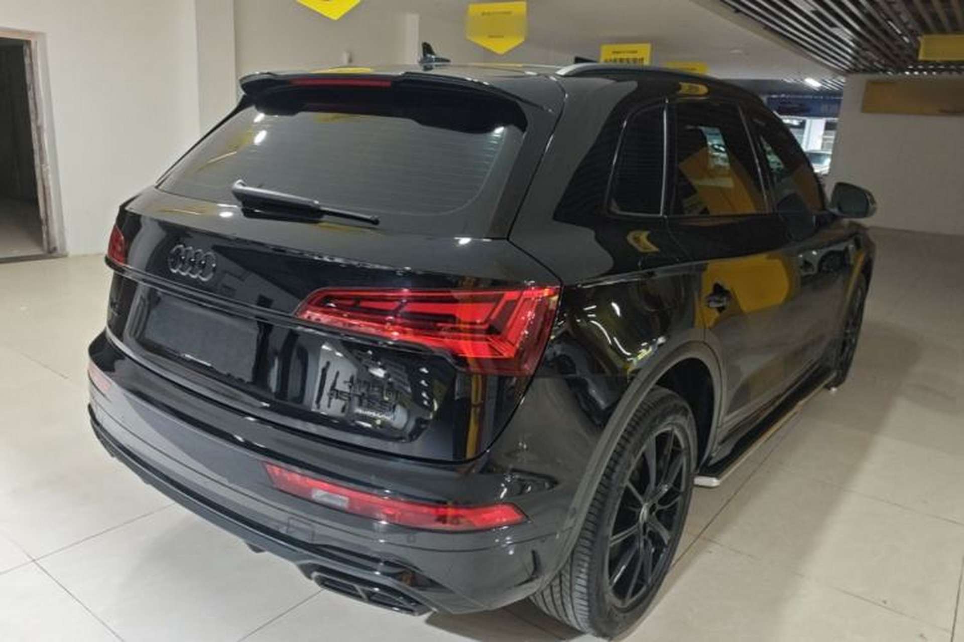 Used Audi Q5L 2024 45 TFSI Luxury Dynamic Model Rear Right 45 Deg