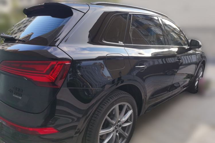 Used Audi Q5L 2024 45 TFSI Luxury Dynamic Model Rear Right 45 Deg