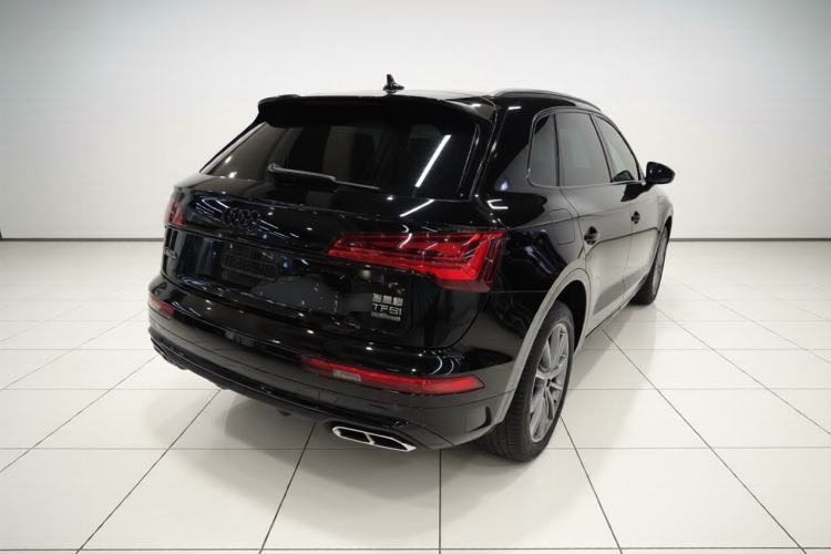 Used Audi Q5L 2024 40 TFSI Luxury Dynamic Edition Rear Right 45 Deg