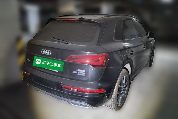 Used Audi Q5L 2024 45 TFSI Luxury Dynamic Model Rear Right 45 Deg