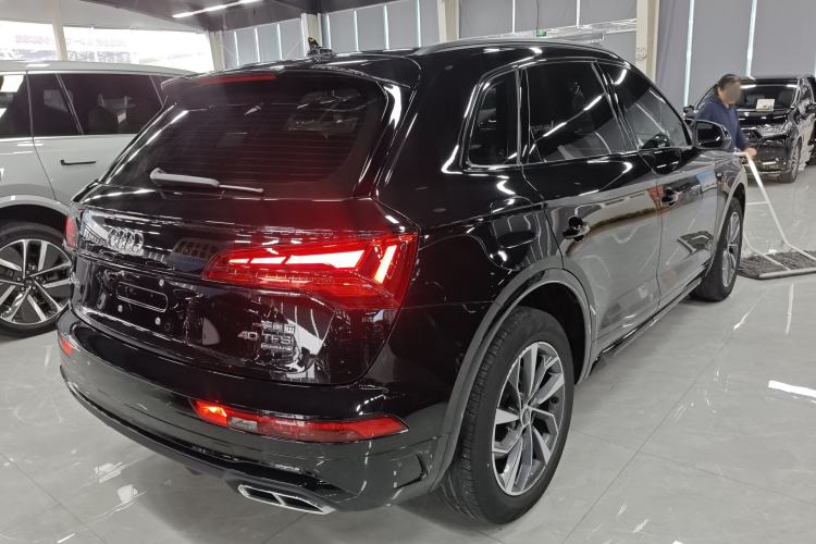 Used Audi Q5L 2024 40 TFSI Luxury Dynamic Edition Rear Right 45 Deg