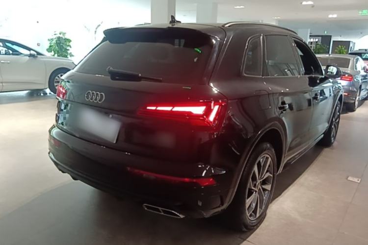 Used Audi Q5L 2024 40 TFSI Luxury Dynamic Edition Rear Right 45 Deg