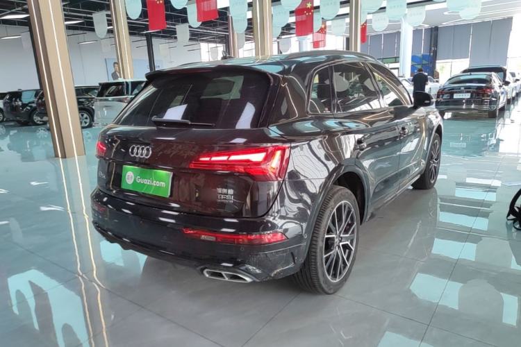 Used Audi Q5L 2024 45 TFSI Luxury Dynamic Model Rear Right 45 Deg