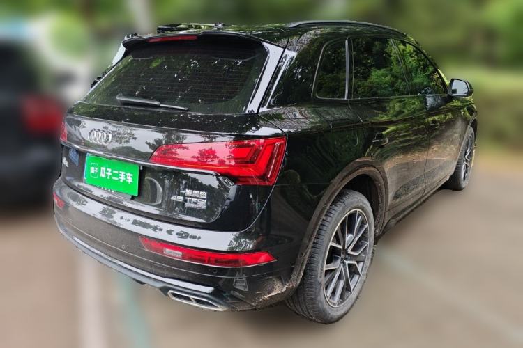 Used Audi Q5L 2024 45 TFSI Luxury Dynamic Model Rear Right 45 Deg