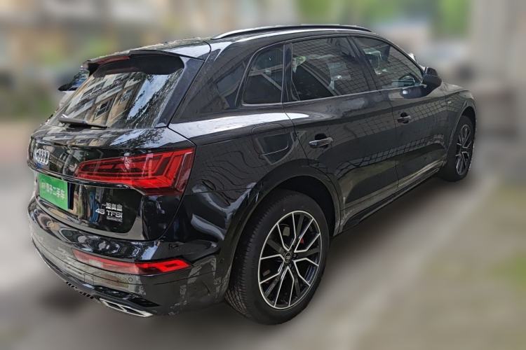 Used Audi Q5L 2024 45 TFSI Luxury Dynamic Model Rear Right 45 Deg