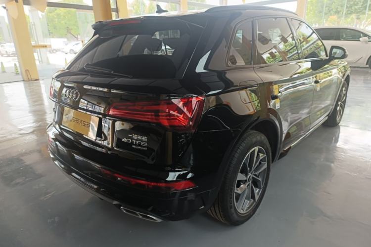 Used Audi Q5L 2024 40 TFSI Luxury Dynamic Edition Rear Right 45 Deg