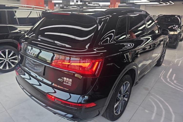 Used Audi Q5L 2024 40 TFSI Luxury Dynamic Edition Rear Right 45 Deg