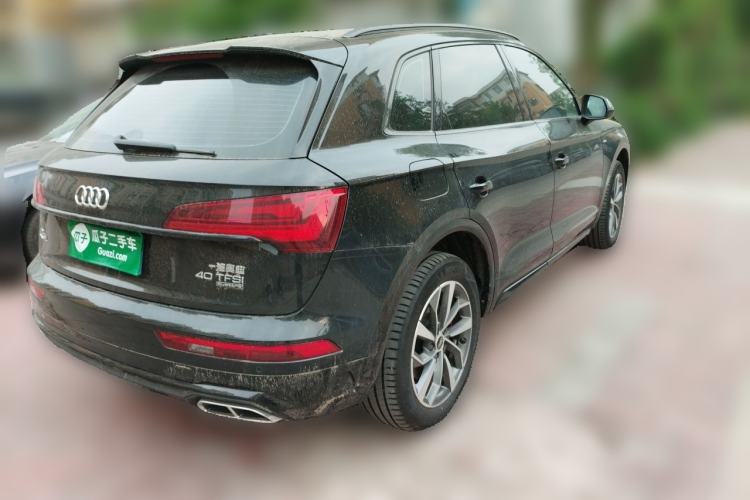 Used Audi Q5L 2024 45 TFSI Luxury Dynamic Model Rear Right 45 Deg