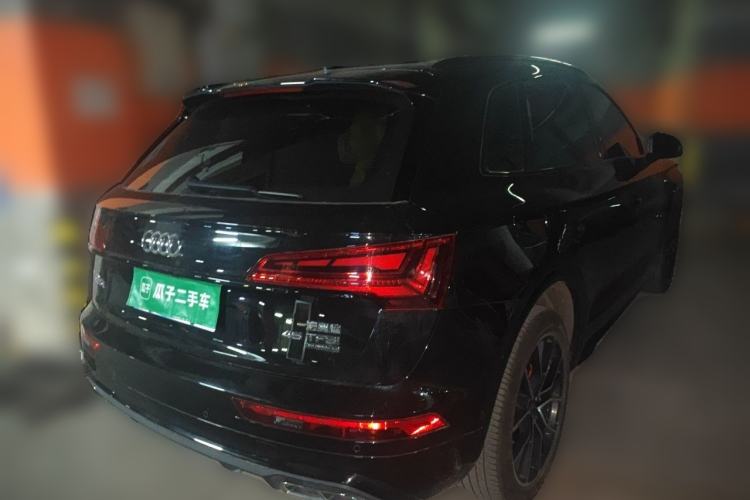 Used Audi Q5L 2024 45 TFSI Luxury Dynamic Model Rear Right 45 Deg