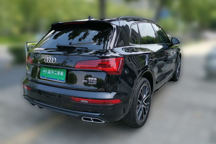 Used Audi Q5L 2024 45 TFSI Luxury Dynamic Model Rear Right 45 Deg