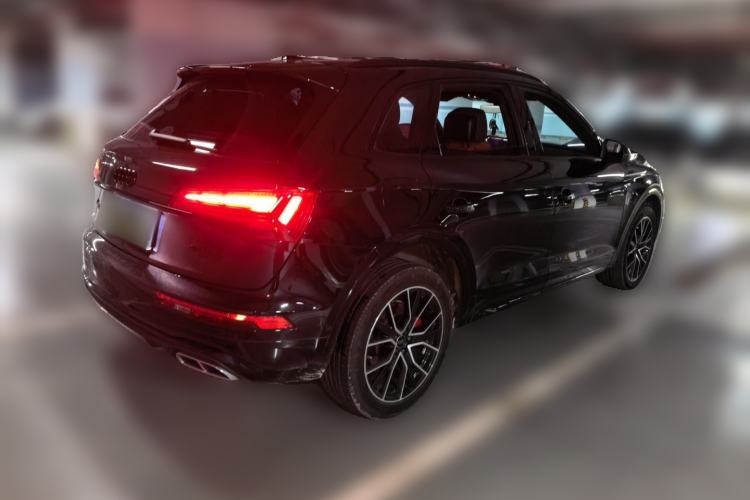 Used Audi Q5L 2024 45 TFSI Luxury Dynamic Model Rear Right 45 Deg