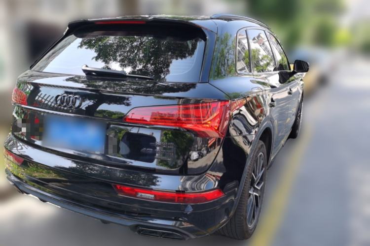 Used Audi Q5L 2024 40 TFSI Luxury Dynamic Edition Rear Right 45 Deg