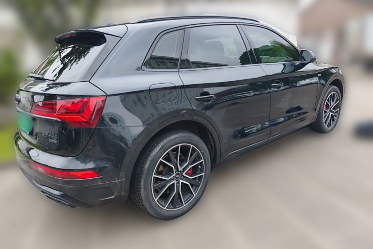 Used Audi Q5L 2024 45 TFSI Luxury Dynamic Model Rear Right 45 Deg