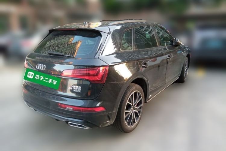Used Audi Q5L 2024 45 TFSI Luxury Dynamic Model Rear Right 45 Deg