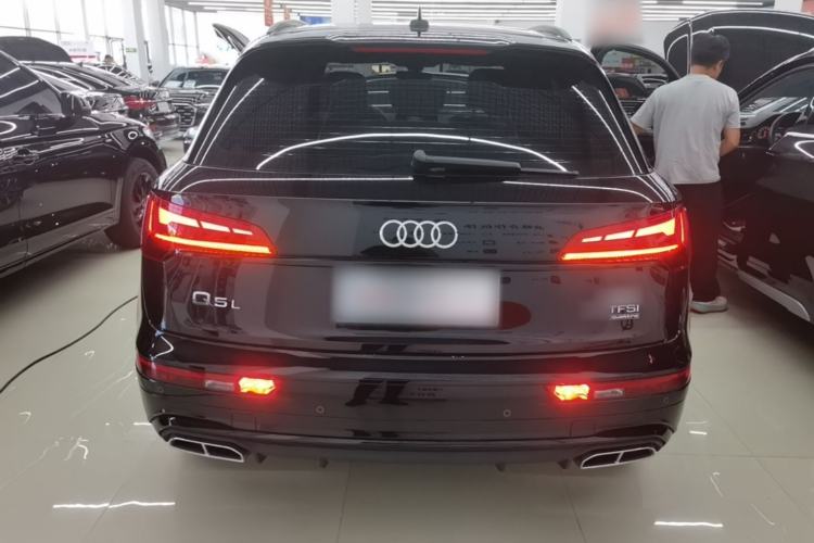 Used Audi Q5L 2024 40 TFSI Luxury Dynamic Edition Rear