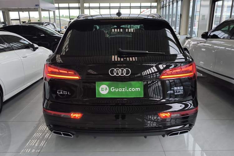 Used Audi Q5L 2024 45 TFSI Luxury Dynamic Model Rear
