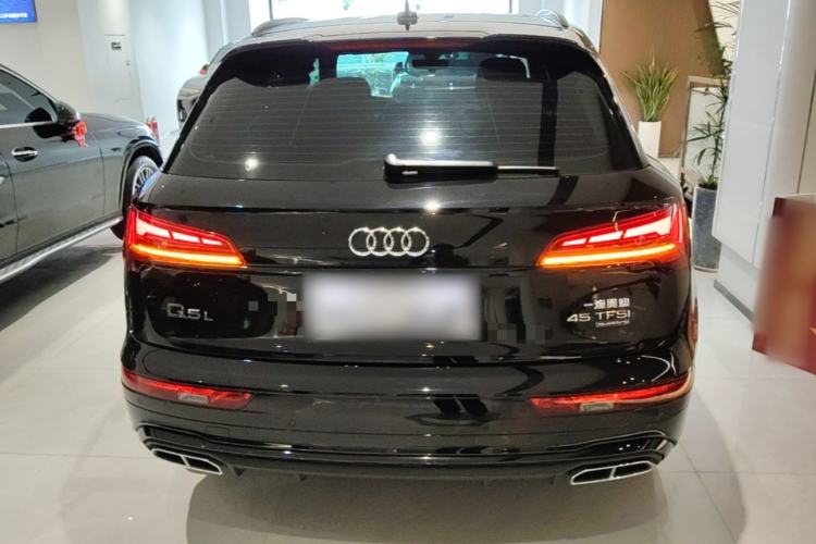 Used Audi Q5L 2024 45 TFSI Luxury Dynamic Model Rear