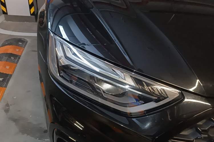 Used Audi Q5L 2024 45 TFSI Luxury Dynamic Model Right Front Headlight