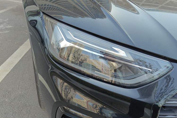 Used Audi Q5L 2024 40 TFSI Luxury Dynamic Edition Right Front Headlight