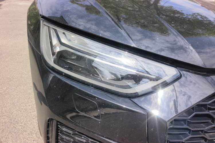 Used Audi Q5L 2024 45 TFSI Luxury Dynamic Model Right Front Headlight