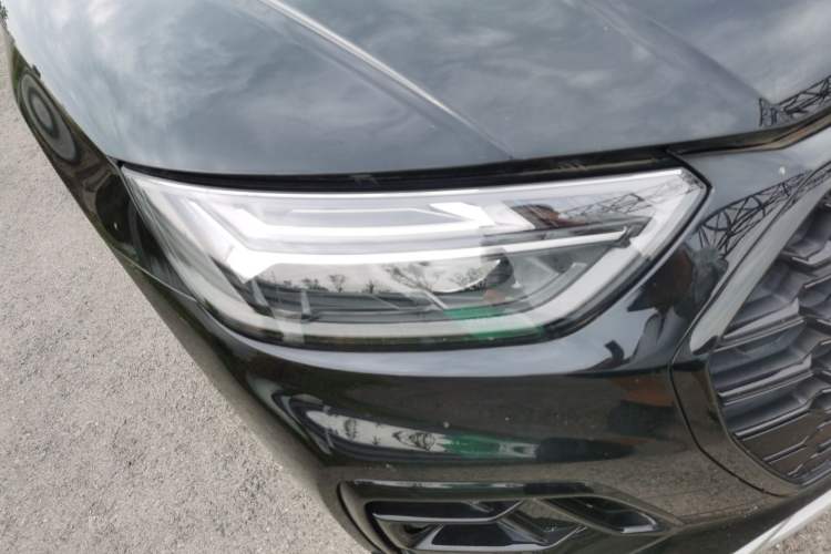 Used Audi Q5L 2024 40 TFSI Luxury Dynamic Edition Right Front Headlight
