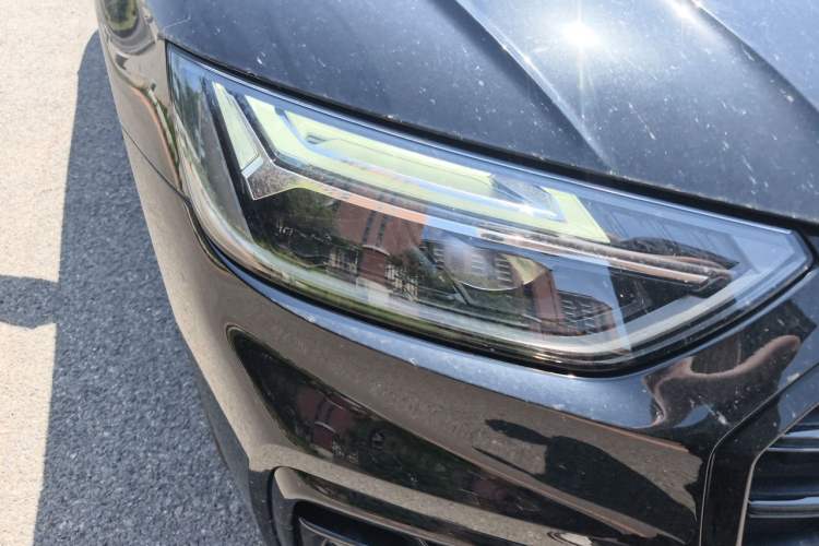 Used Audi Q5L 2024 45 TFSI Luxury Dynamic Model Right Front Headlight