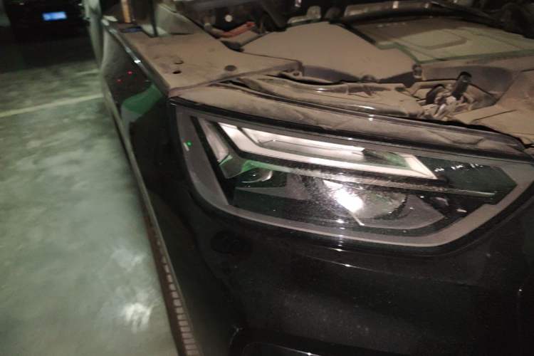 Used Audi Q5L 2024 45 TFSI Luxury Dynamic Model Right Front Headlight
