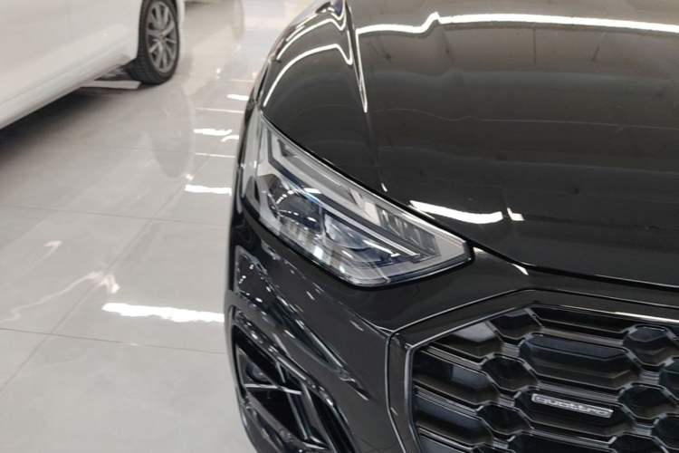 Used Audi Q5L 2024 40 TFSI Luxury Dynamic Edition Right Front Headlight