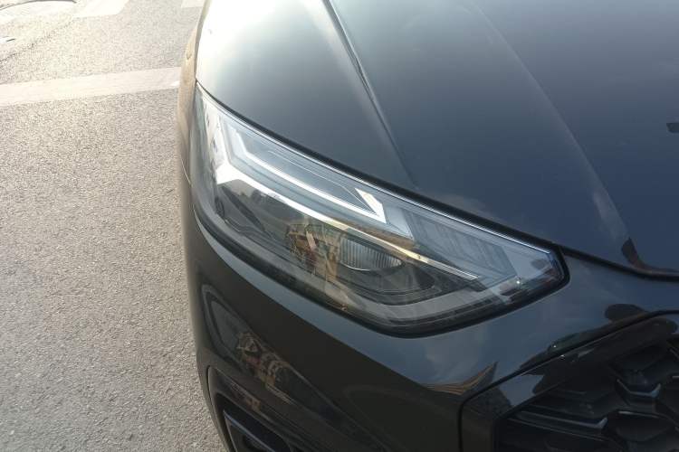 Used Audi Q5L 2024 45 TFSI Luxury Dynamic Model Right Front Headlight