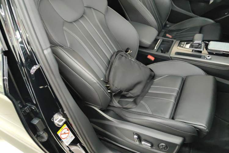 Used Audi Q5L 2024 40 TFSI Luxury Dynamic Edition Right Front Seat