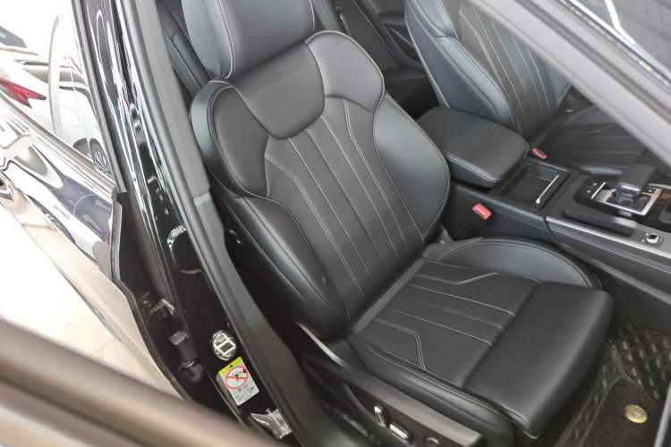 Used Audi Q5L 2024 45 TFSI Luxury Dynamic Model Right Front Seat
