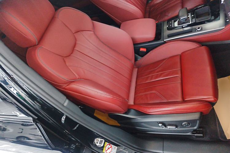 Used Audi Q5L 2024 40 TFSI Luxury Dynamic Edition Right Front Seat