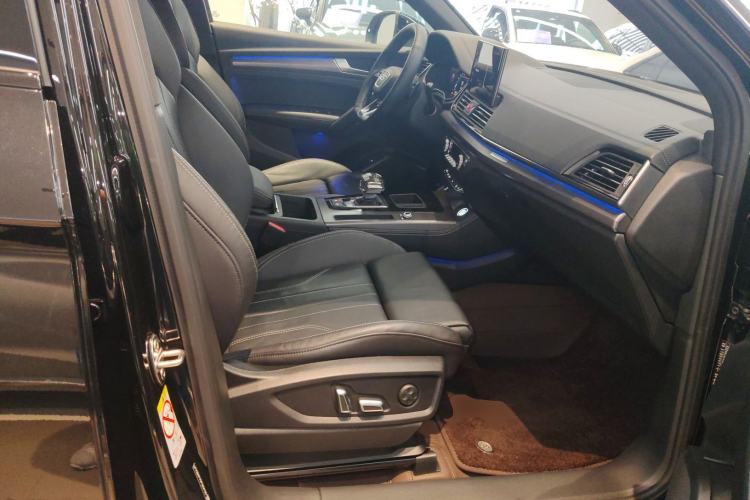 Used Audi Q5L 2024 40 TFSI Luxury Dynamic Edition Right Front Seat
