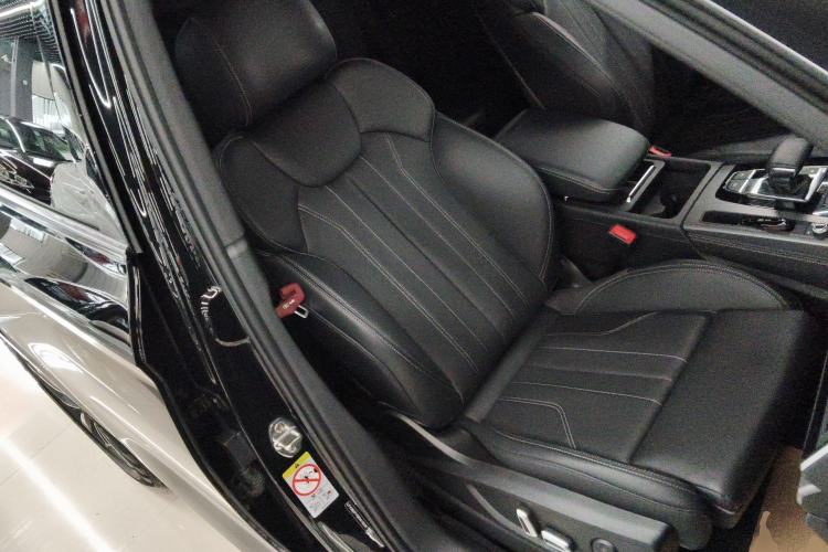 Used Audi Q5L 2024 40 TFSI Luxury Dynamic Edition Right Front Seat