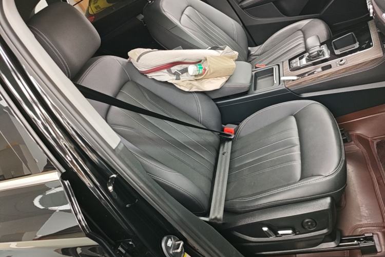 Used Audi Q5L 2024 40 TFSI Luxury Prestige Edition Right Front Seat
