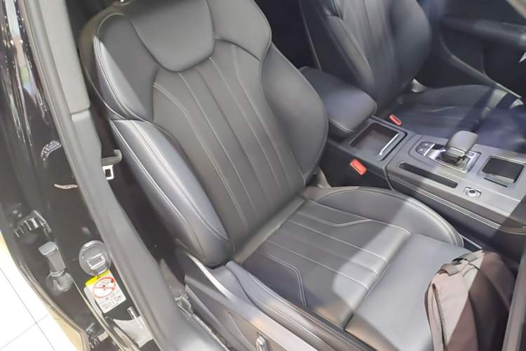 Used Audi Q5L 2024 40 TFSI Luxury Dynamic Edition Right Front Seat